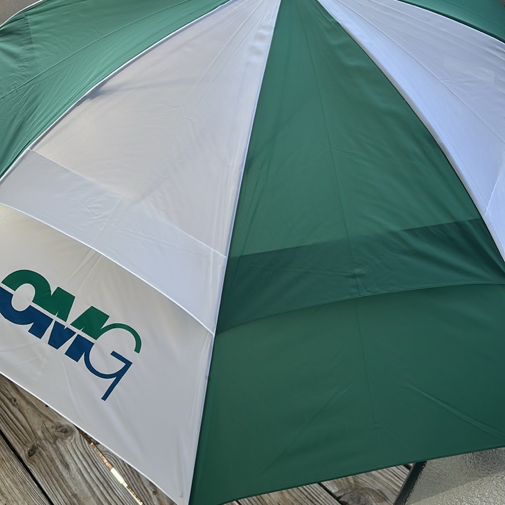 WINDJAMMER GOLF UMBRELLA Inversion Resistant Green/White Rain Essentials XL NWT